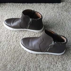 Kenneth Cole Gentle Souls